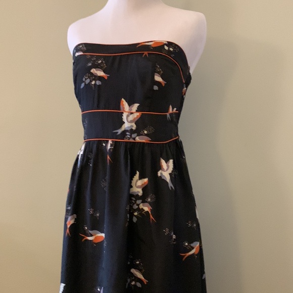 Hi-lo strapless dress - Picture 2 of 10
